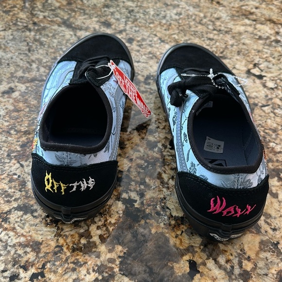 NWT Van’s Off the Wall Tiger Design Sneakers - Picture 2 of 9